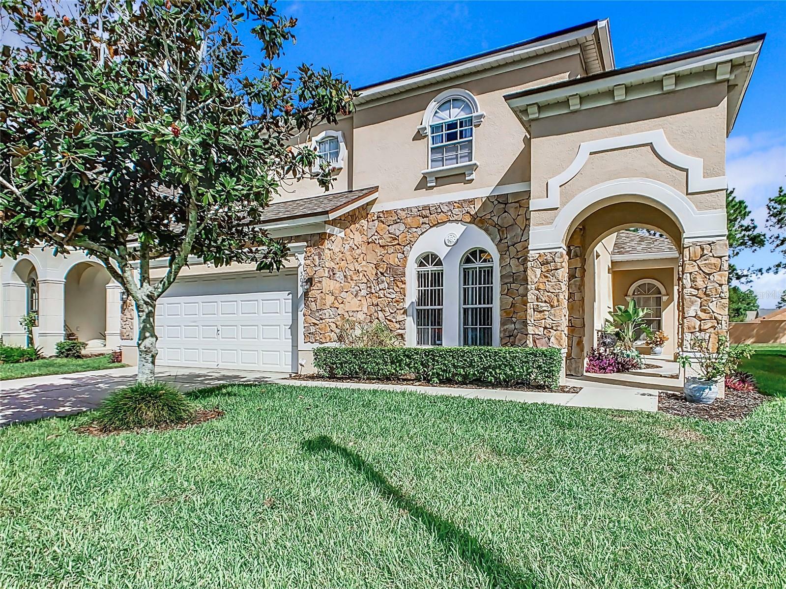 Property Photo:  304 Calabay Parc Boulevard  FL 33897 