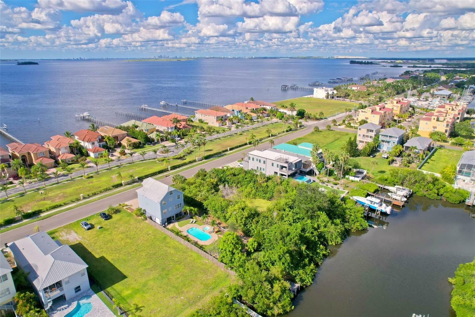 Property Photo: 6419 Marbella Boulevard FL 33572