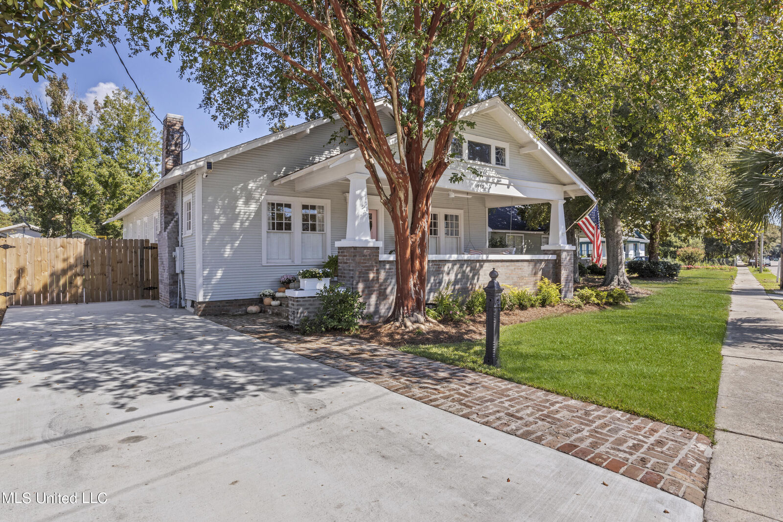 Property Photo:  1442 2nd Street  MS 39501 