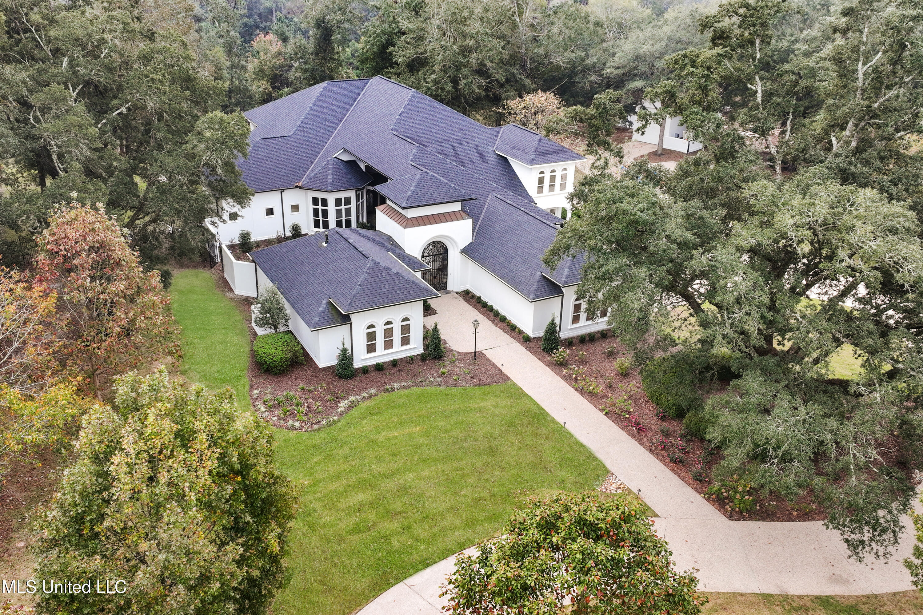 Property Photo: 23340 Stablewood Circle MS 39571