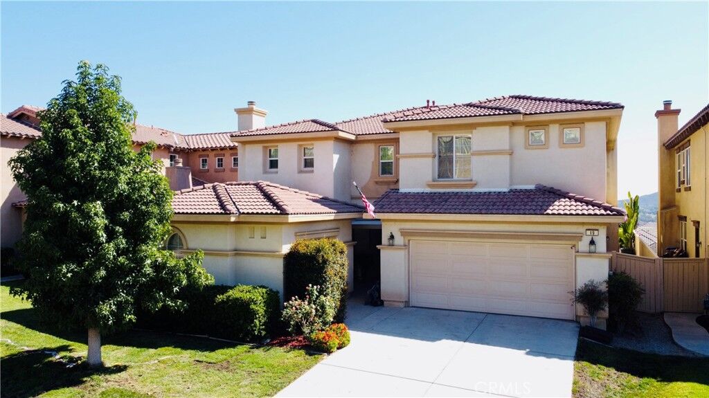 Property Photo:  19 Plaza Modena  CA 92532 