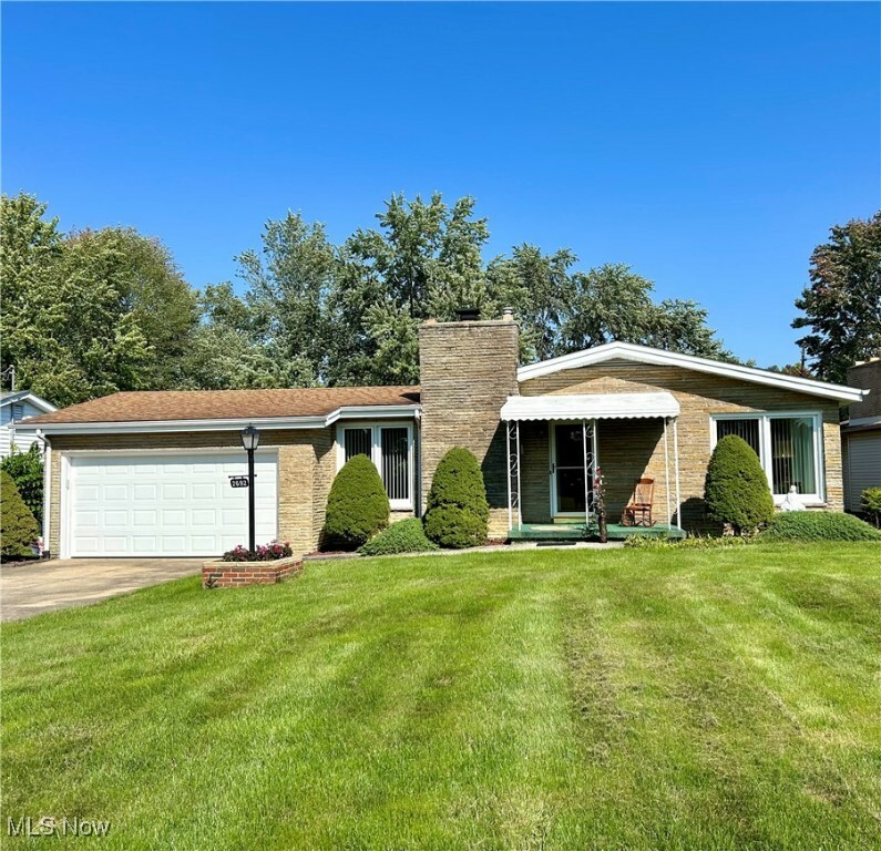 Property Photo:  2692 Algonquin Drive  OH 44514 