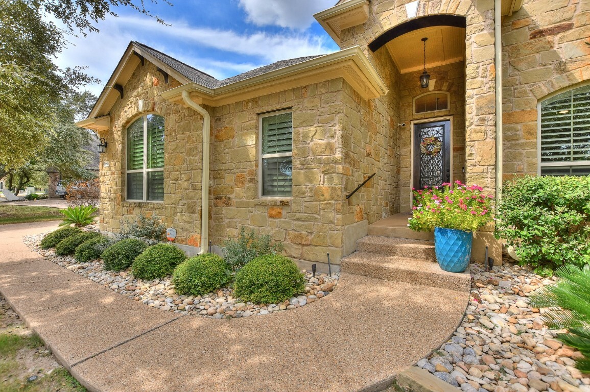 Property Photo:  1036 Shinnecock Hills Drive  TX 78628 