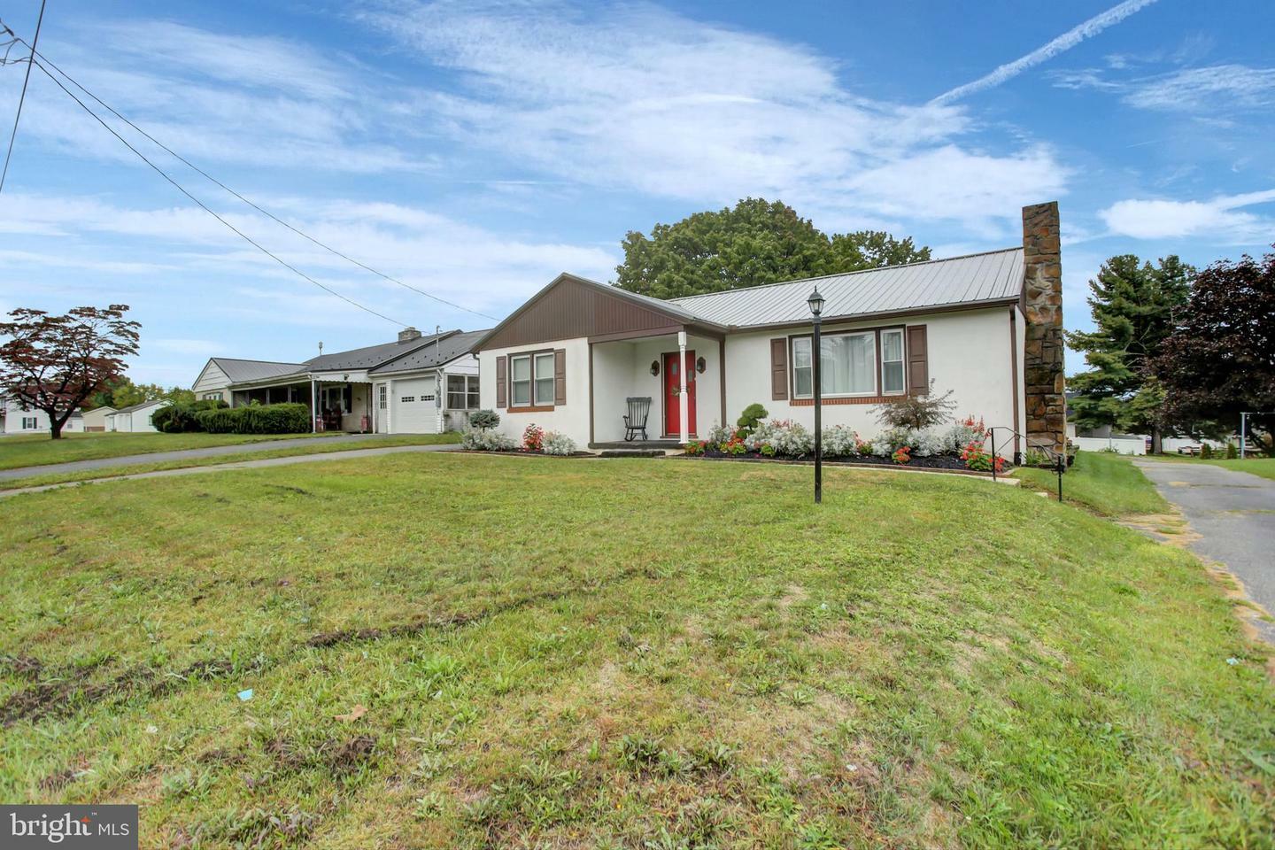 Property Photo:  469 Warm Spring Road  PA 17202 