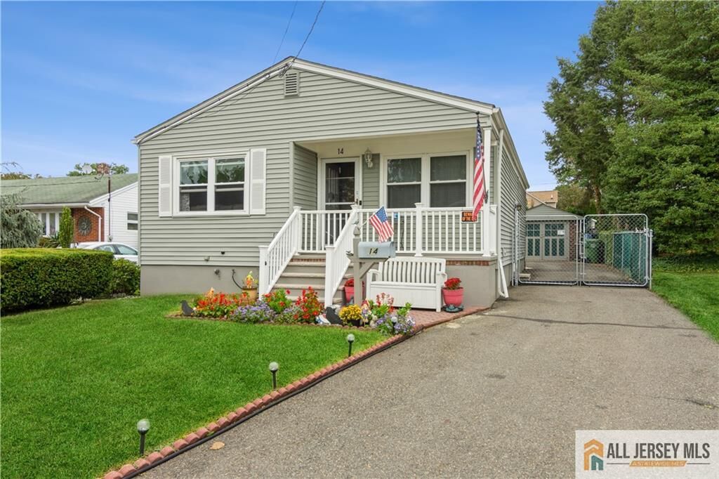 Property Photo:  14 Reid Street  NJ 08872 