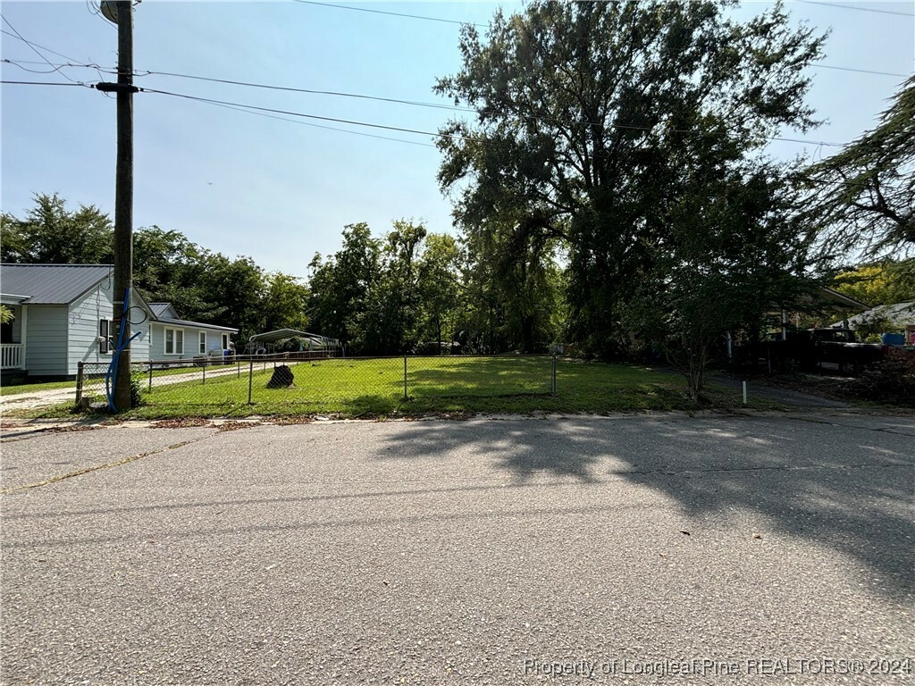 Property Photo:  306 Homewood Street  NC 28306 