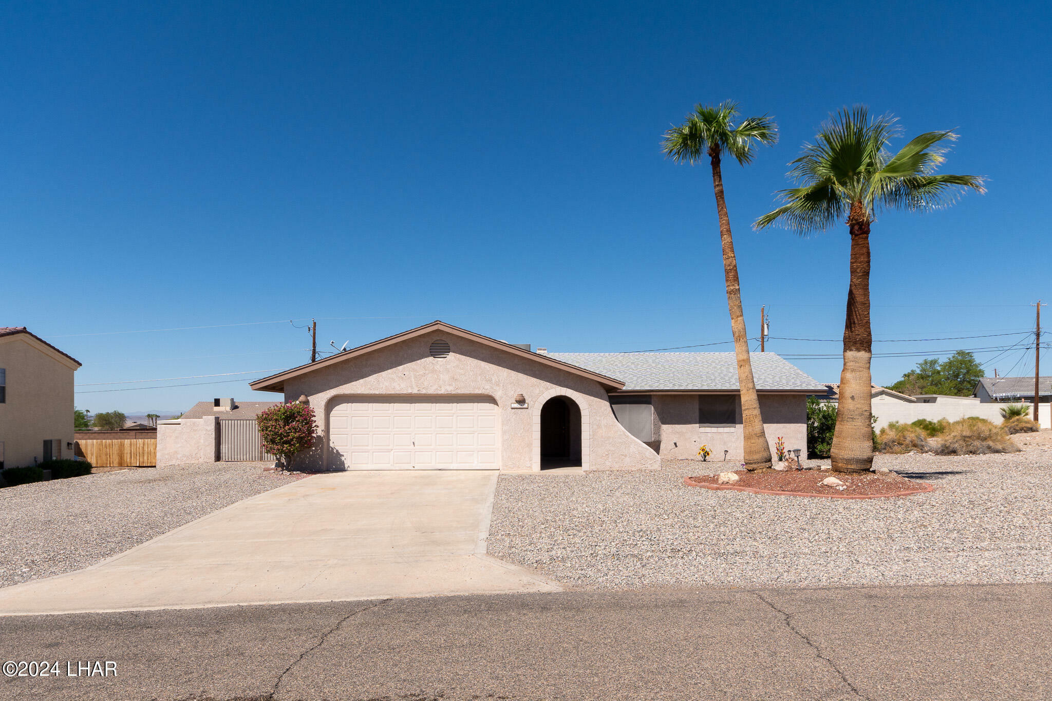 2841 Tonto Dr  Lake Havasu City AZ 86406 photo