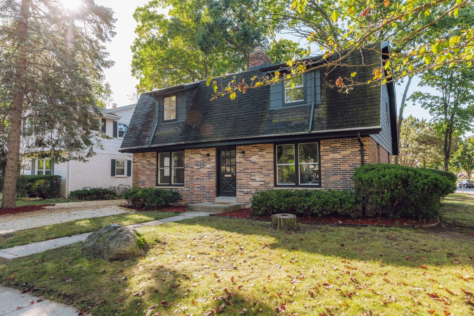 Property Photo: 8233 W Euclid Ave WI 53219