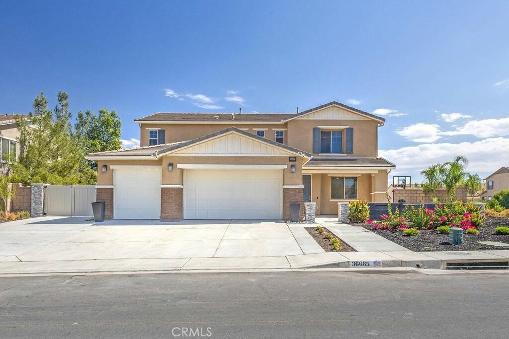 Property Photo:  36685 Hermosa Drive  CA 92532 