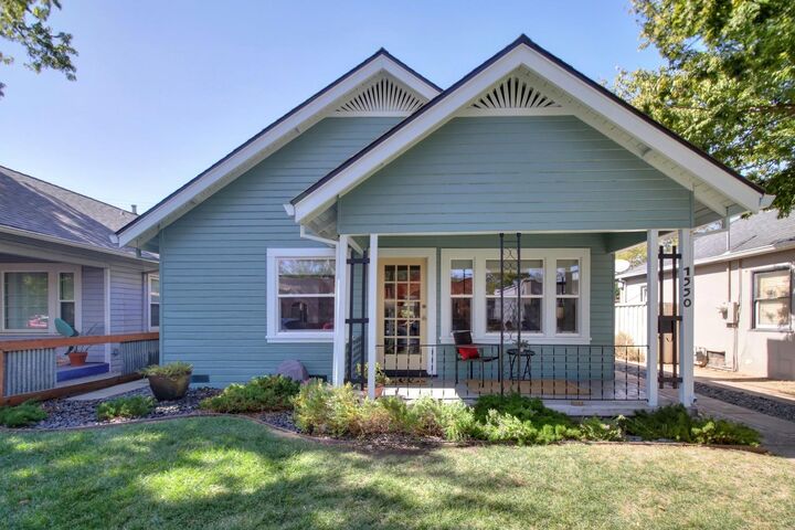 1550 33rd Street  Sacramento CA 95816 photo