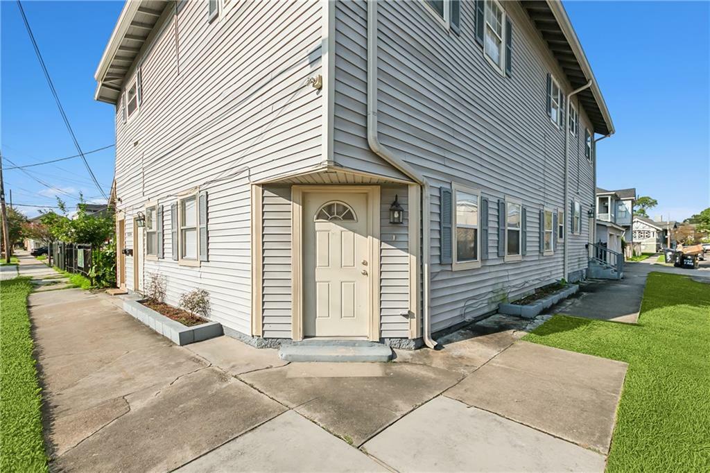 Property Photo:  2334 Soniat Street 1  LA 70115 