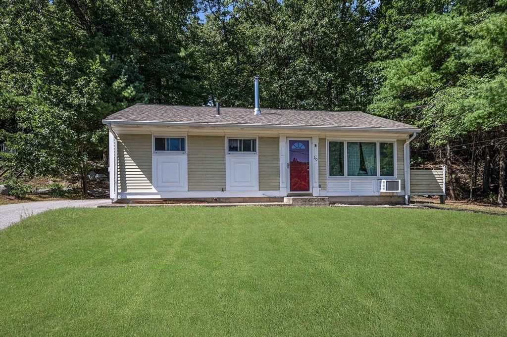 Property Photo:  20 Hillside Dr  MA 01534 