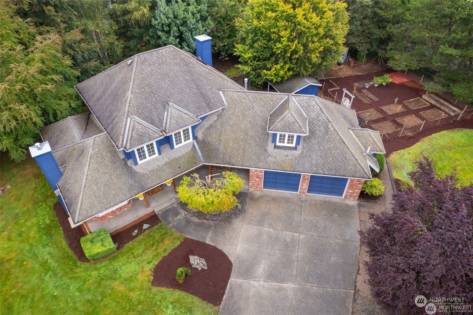 Property Photo:  1710 Pence Avenue  WA 98226 