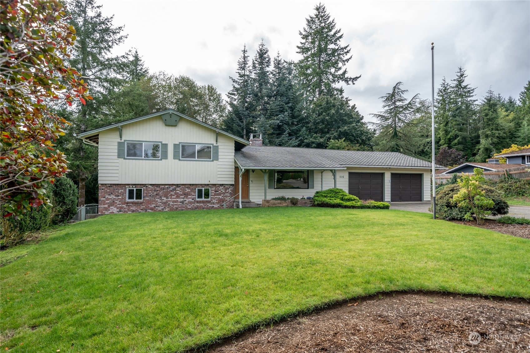 Property Photo:  516 Lucky Lane  WA 98520 