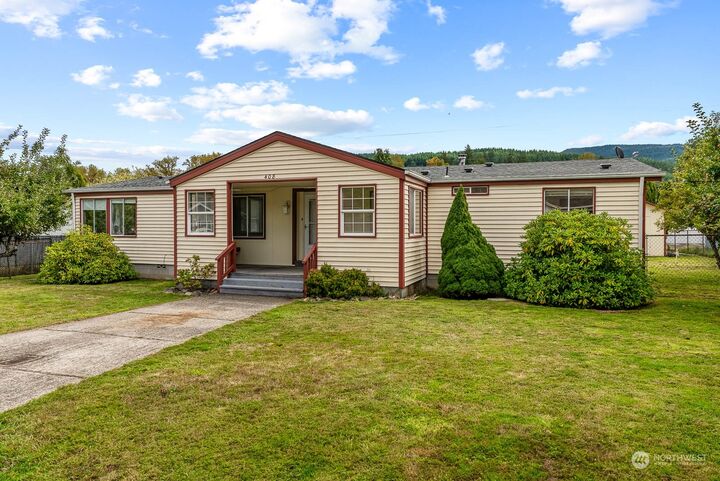 Property Photo: 408 Jackson Street WA 98581