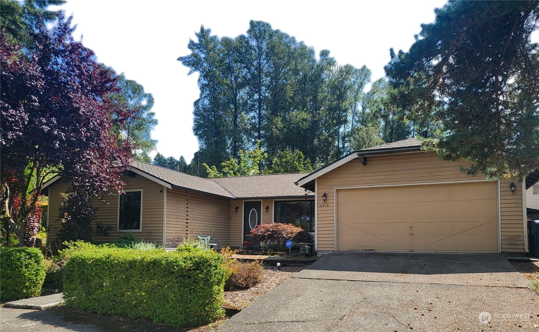 Property Photo:  16510 133rd Place SE  WA 98058 