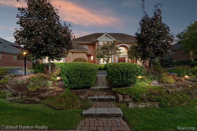 Property Photo:  2540  Golf Crest Drive  MI 48309 