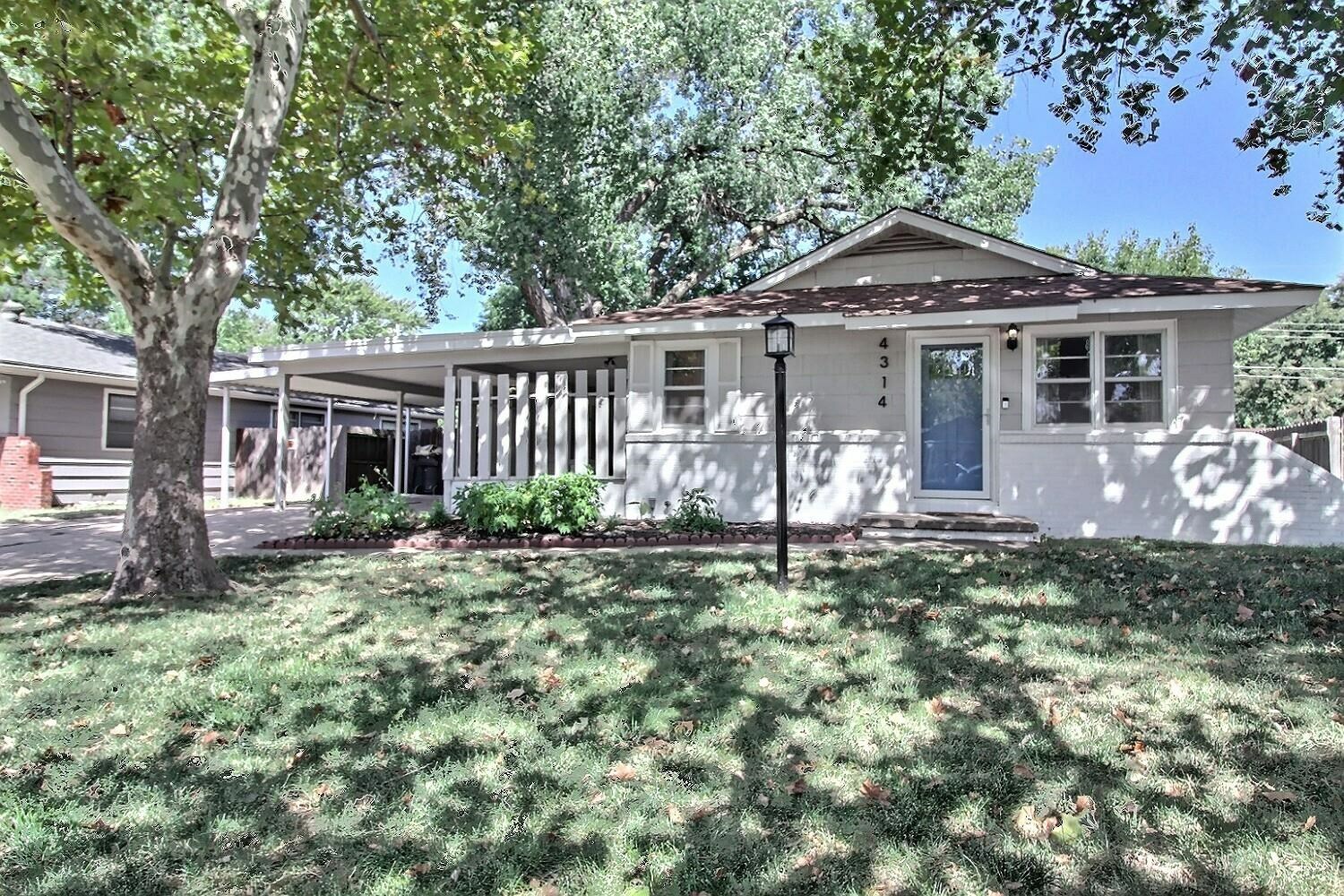 4314 W Memory Ln  Wichita KS 67212 photo