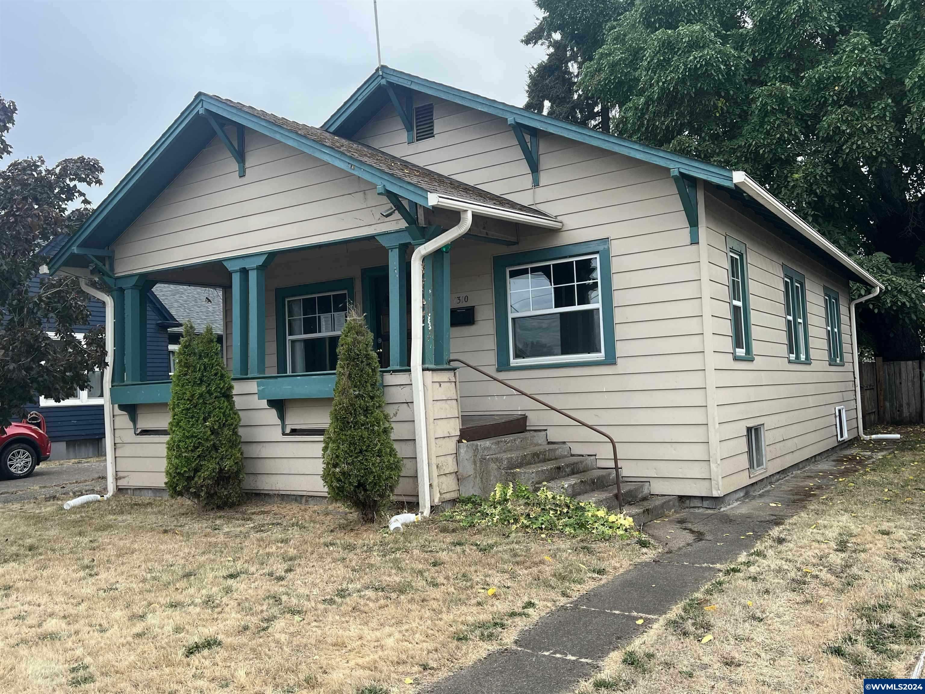 Property Photo: 1310 Washington St SW OR 97321