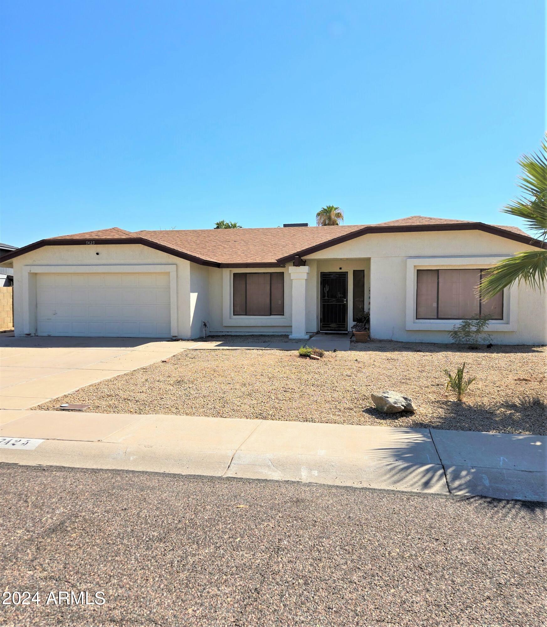 Property Photo:  7425 W Jenan Drive  AZ 85345 