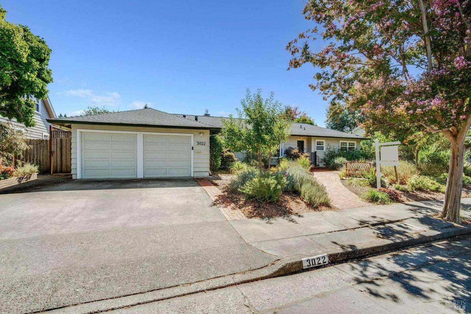 Property Photo:  3022 Hartley Drive  CA 95405 