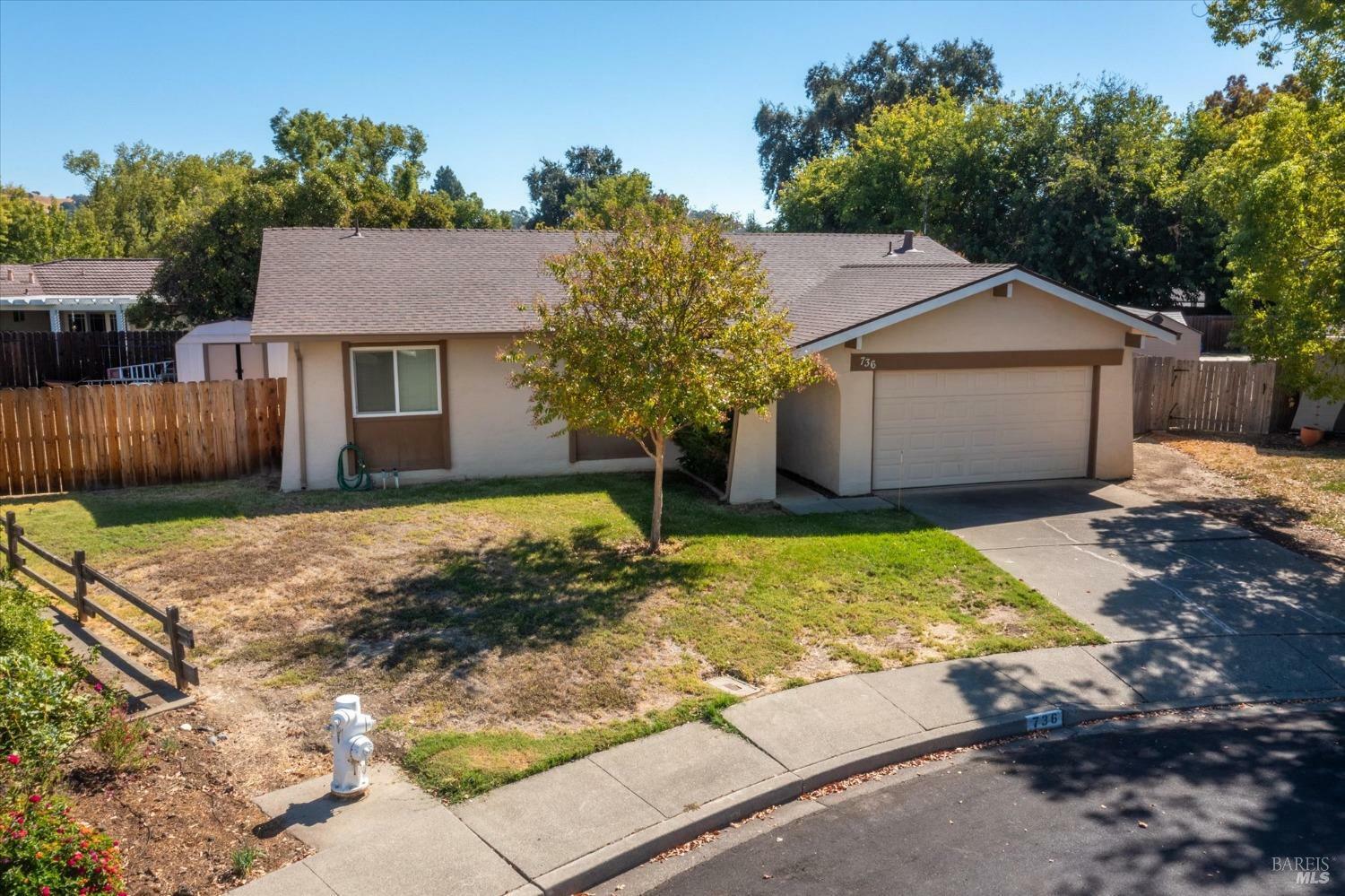 Property Photo:  736 Corte Alhambra  CA 95688 