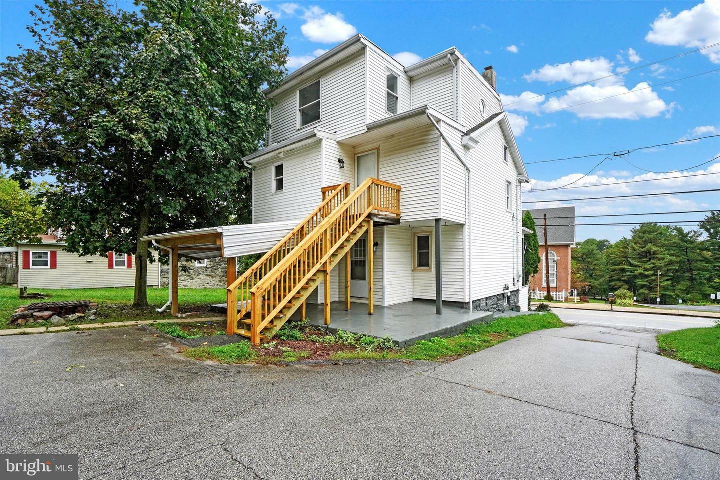 Property Photo:  2611 N Sherman Street  PA 17406 