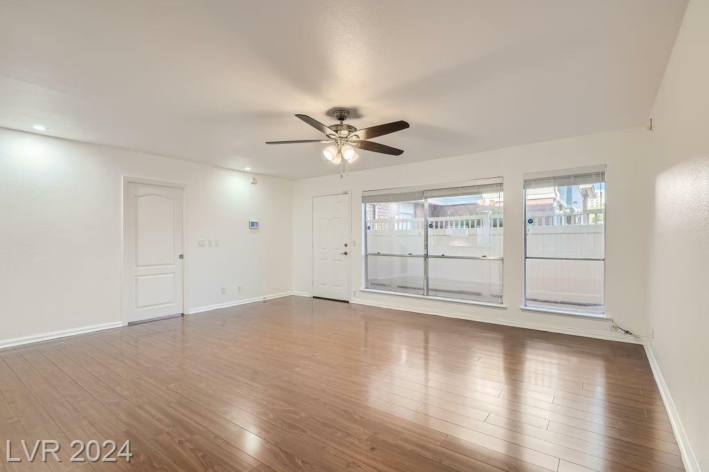 Property Photo:  697 Oakmont Avenue 3311  NV 89109 