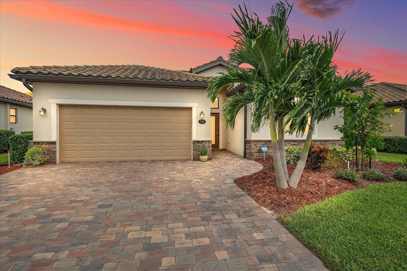 Property Photo:  7107 Marsh View Terrace  FL 34212 