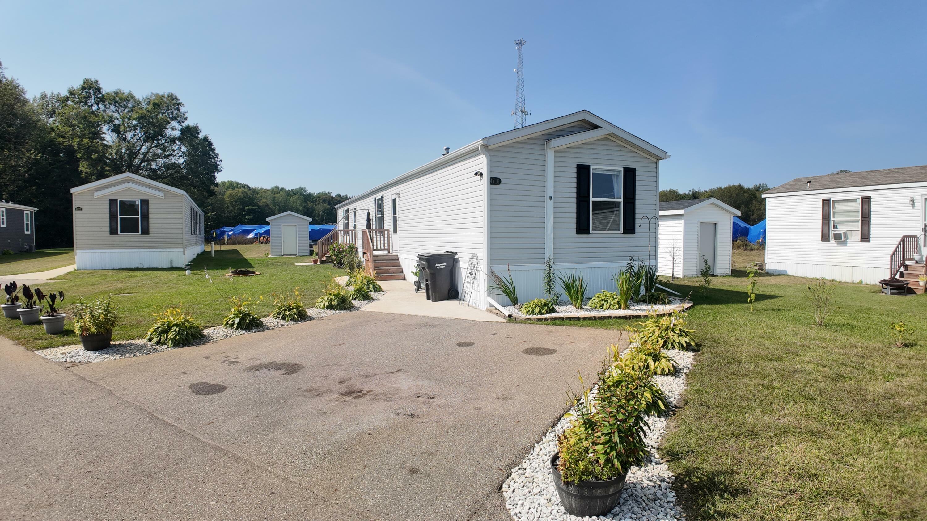 Property Photo:  4716 Circle Inn Drive  MI 49344 