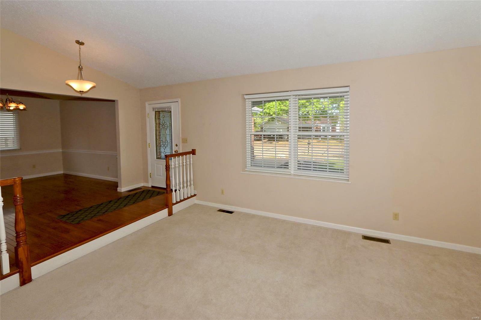 Property Photo:  2525 Westglen Farms Drive  MO 63011 