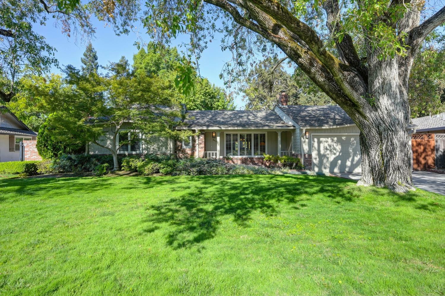 Property Photo:  815 La Sierra Drive  CA 95864 