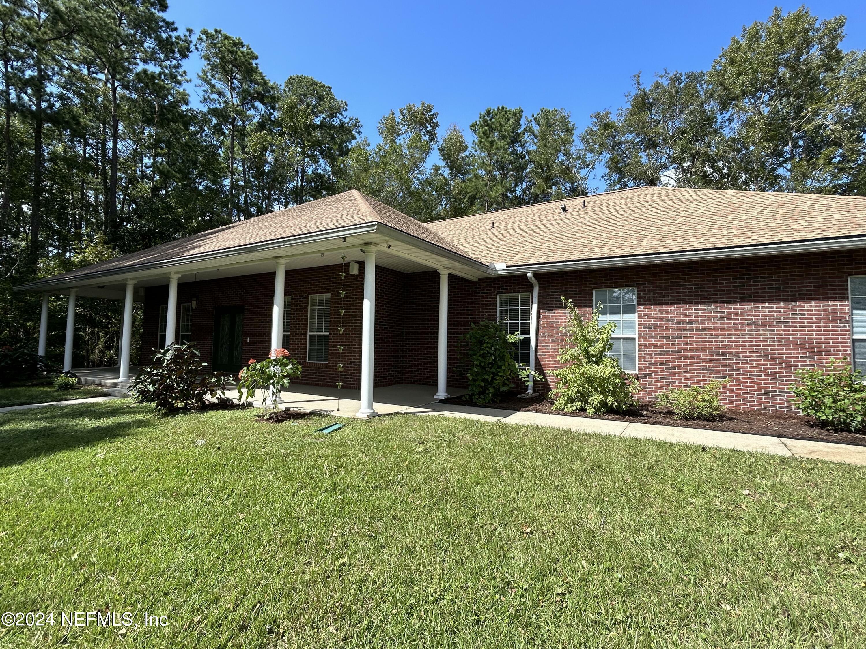 Property Photo:  5237 Greenway Drive N  FL 32244 