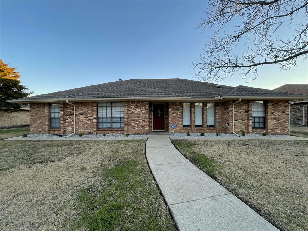 Property Photo:  350 Cardinal Creek Drive  TX 75137 