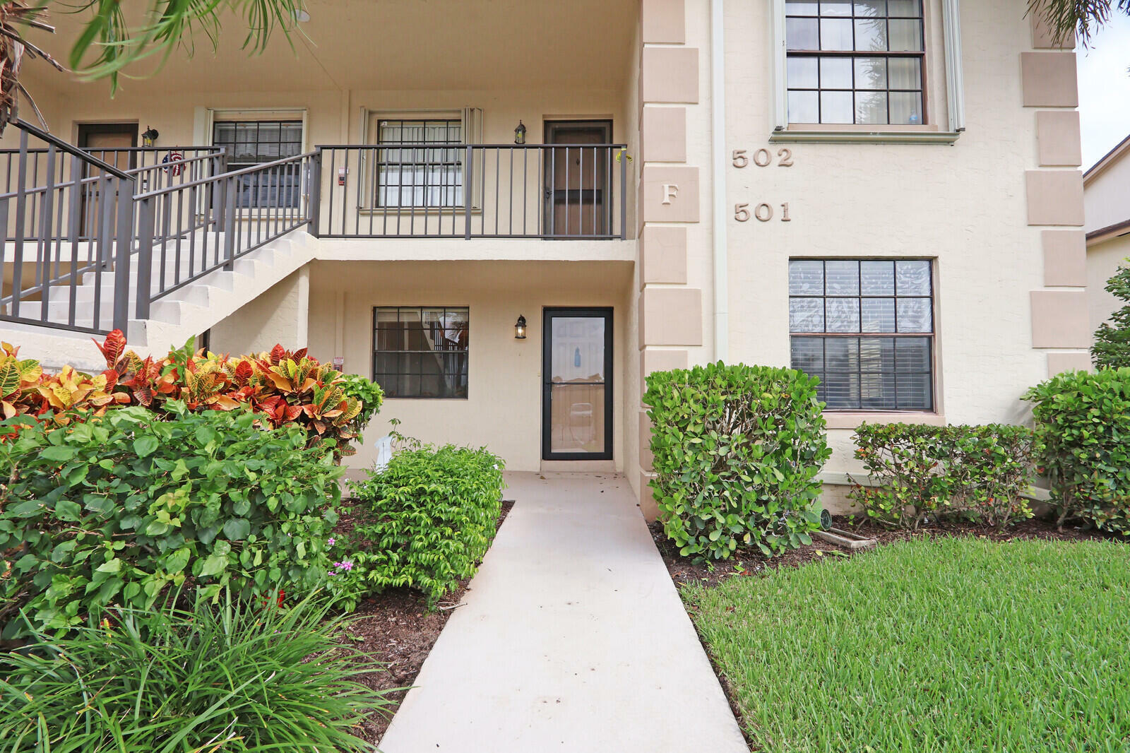 Property Photo: 501 Pinecrest Circle F FL 33458