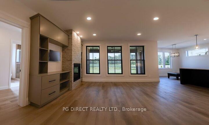 Property Photo: 52 Beacon Drive ON K0K 1H0