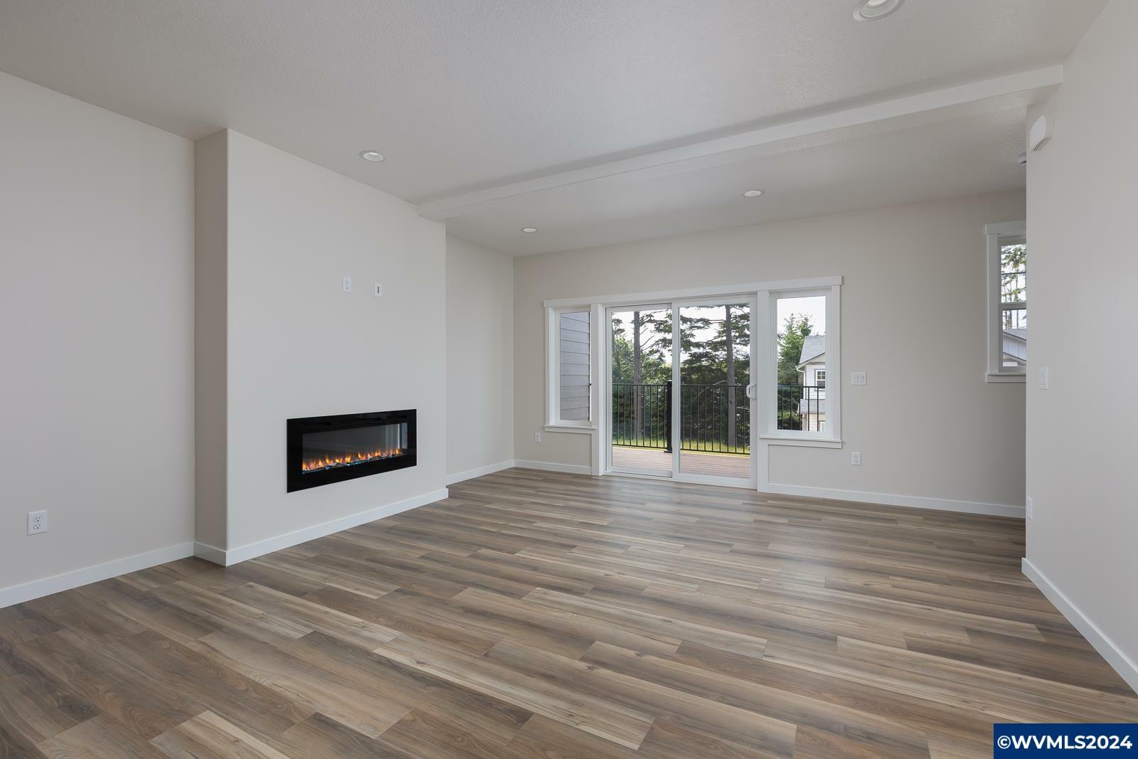 Property Photo:  1496 SE Marine Av  OR 97367 