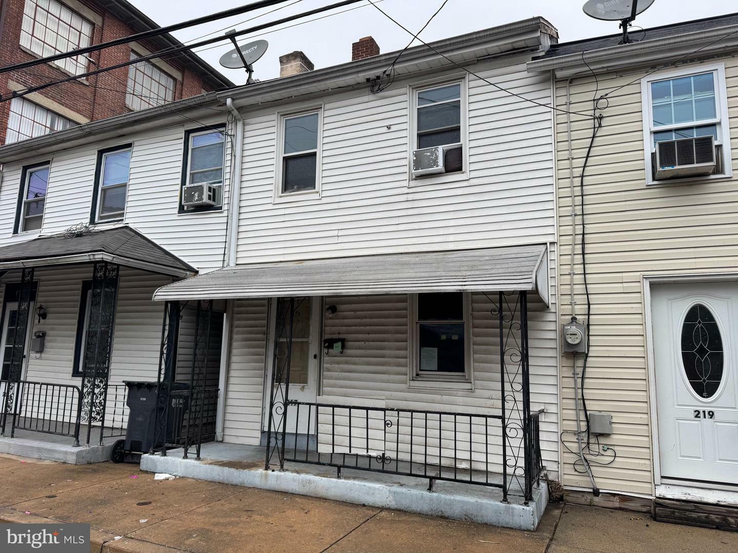 Property Photo:  217 S 3rd Street  PA 17512 