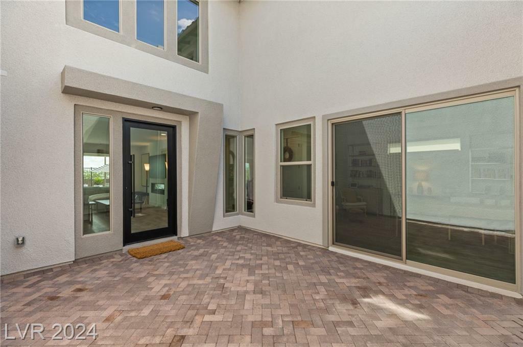 Property Photo:  472 Windstone Crest Avenue  NV 89138 