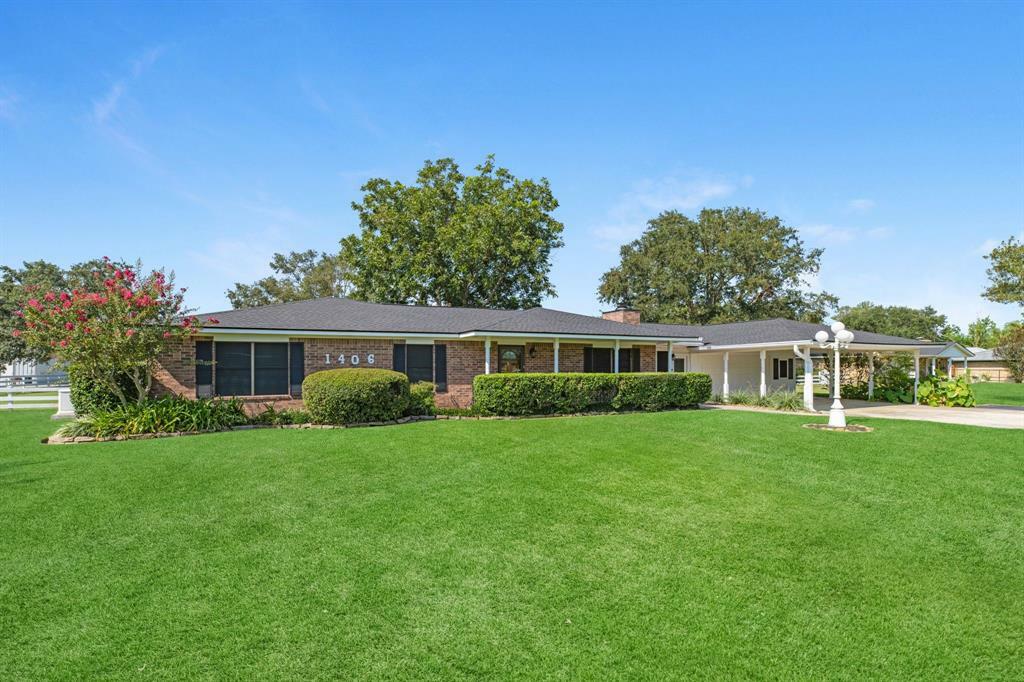 Property Photo:  1406 Foley Road  TX 77532 