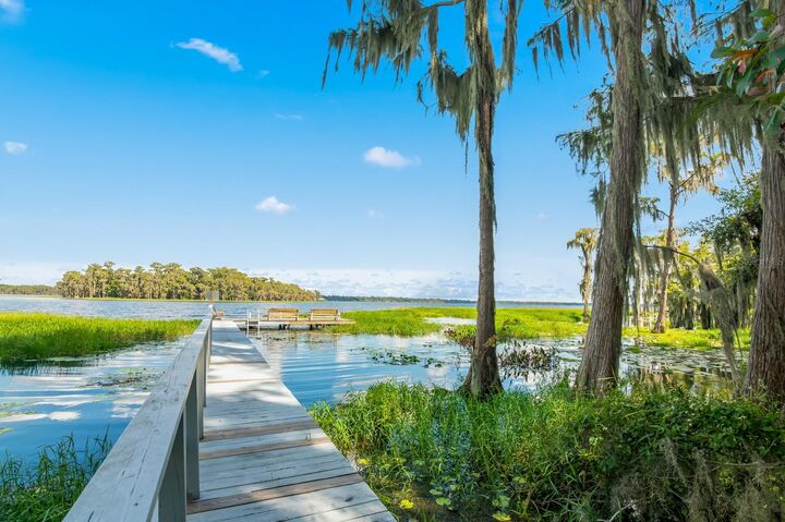 Property Photo: 11311 NE 211th Terrace FL 32694