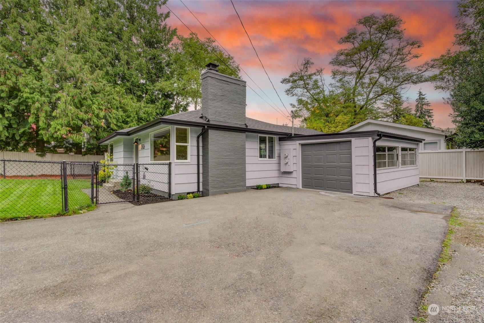 Property Photo:  17404 10th Avenue NE  WA 98155 