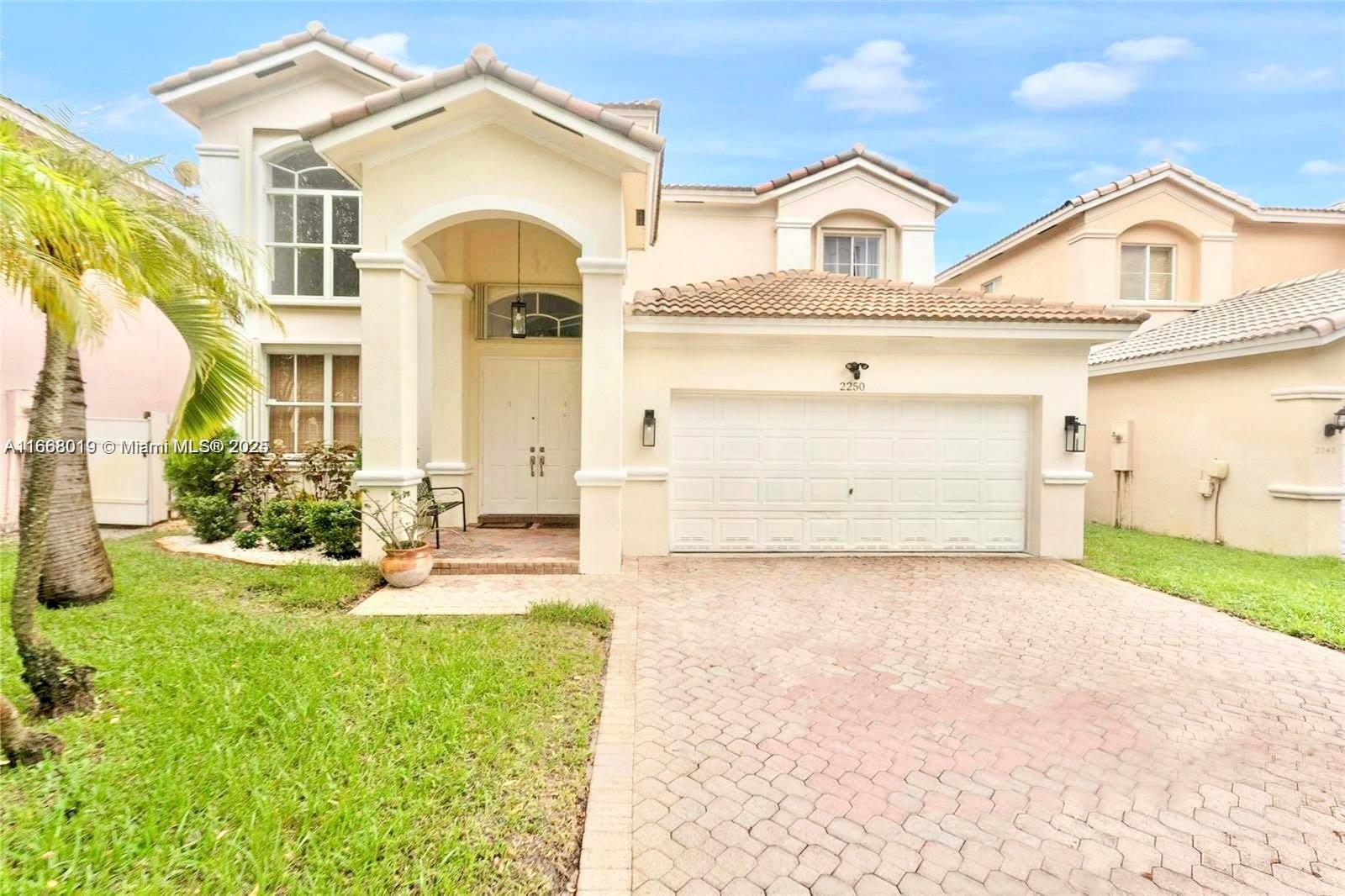 Property Photo:  2250 SW 126th Ave  FL 33027 