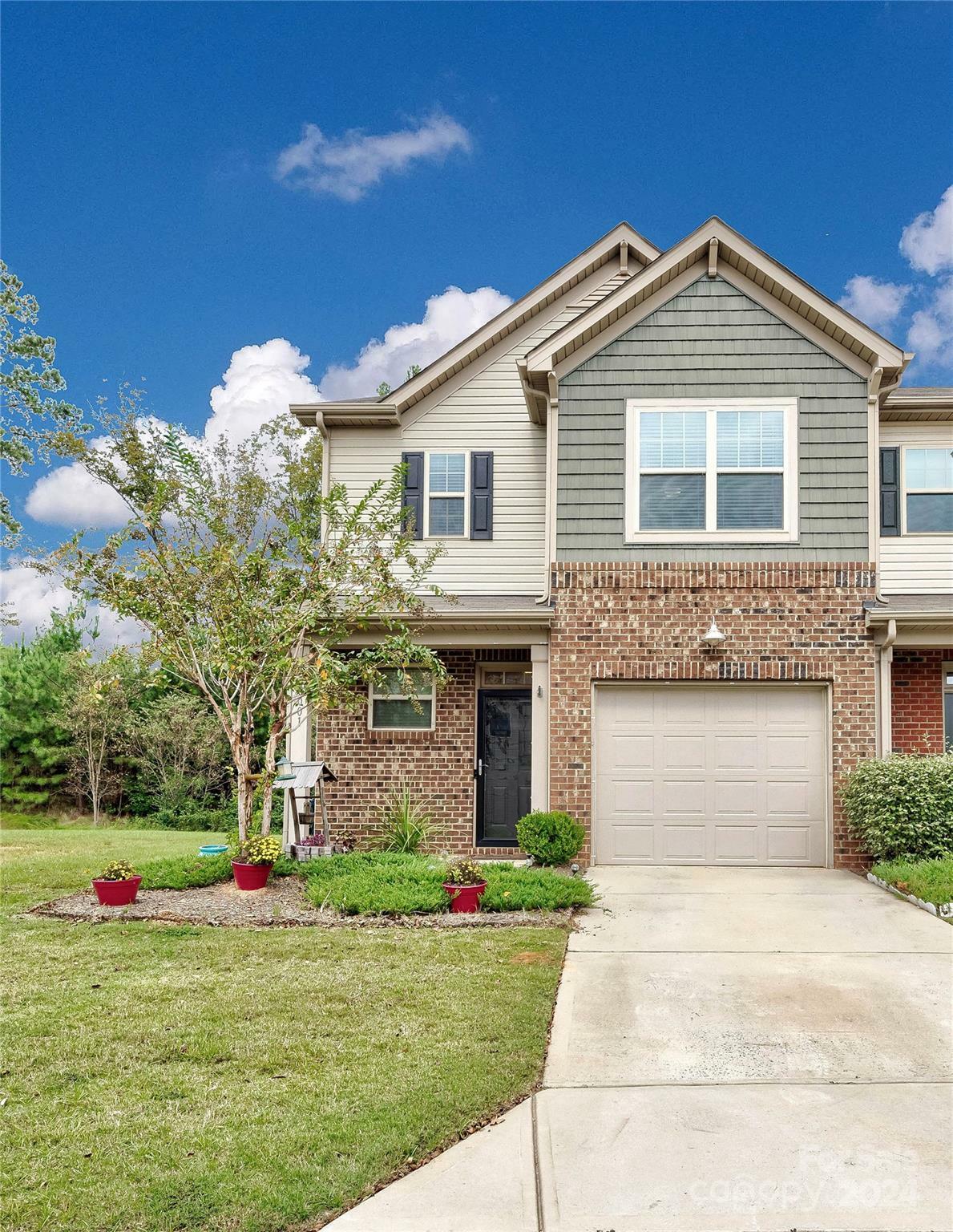 Property Photo:  8001 Scarlet Oak Terrace  SC 29707 