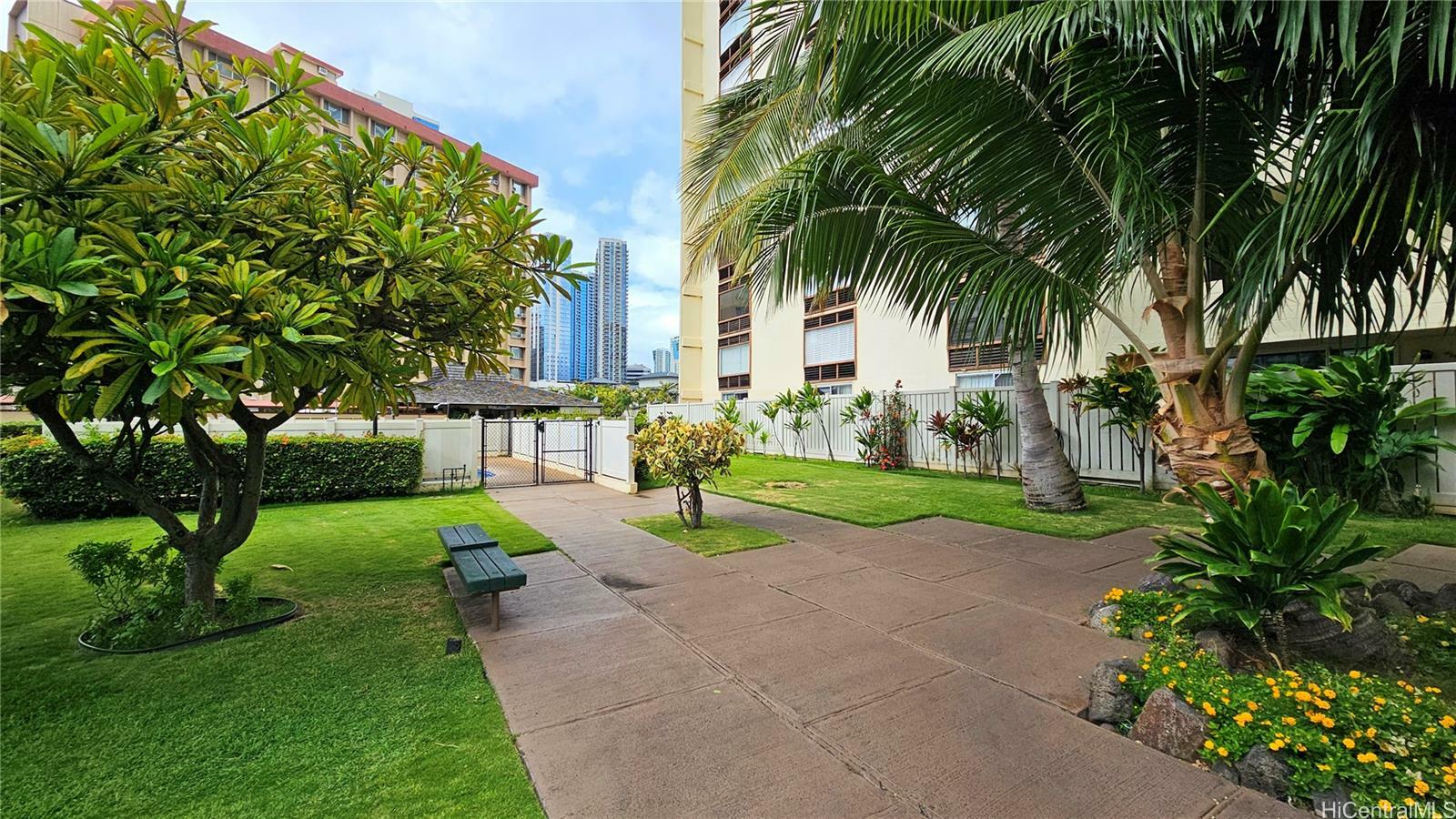 Property Photo:  910 Ahana Street 1006  HI 96814 