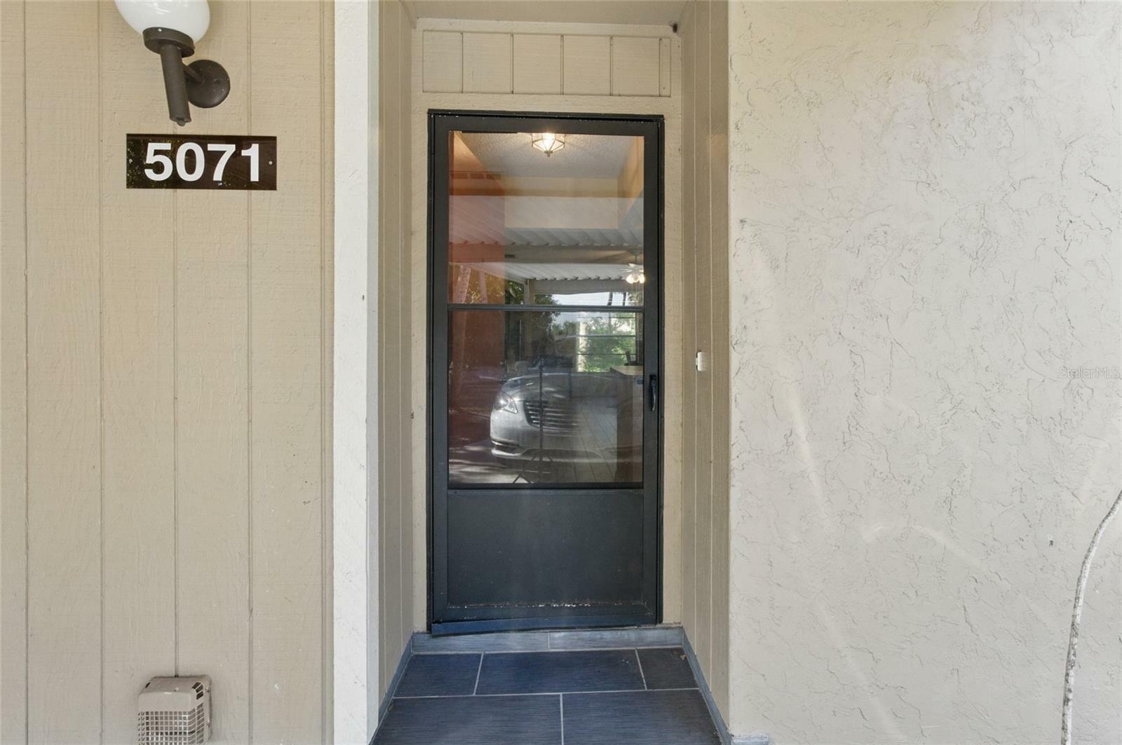 Property Photo:  5071 Village Gardens Drive 5  FL 34234 