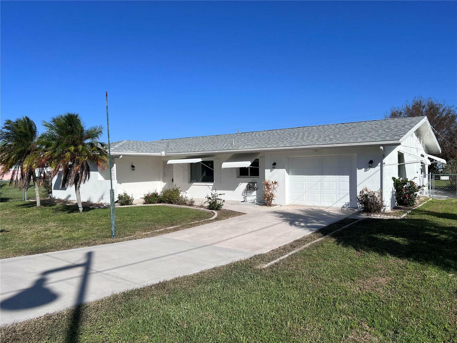 Property Photo:  20430 Edgewater Drive  FL 33952 