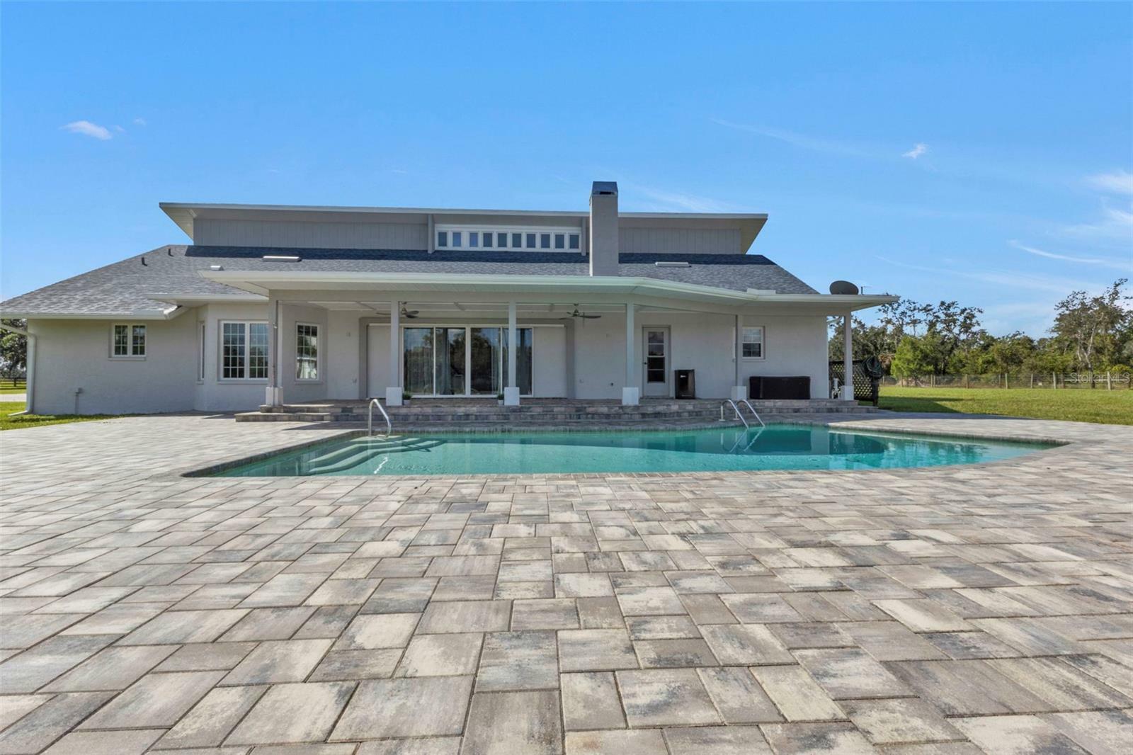 Property Photo: 15300 Water Oak Court FL 33982