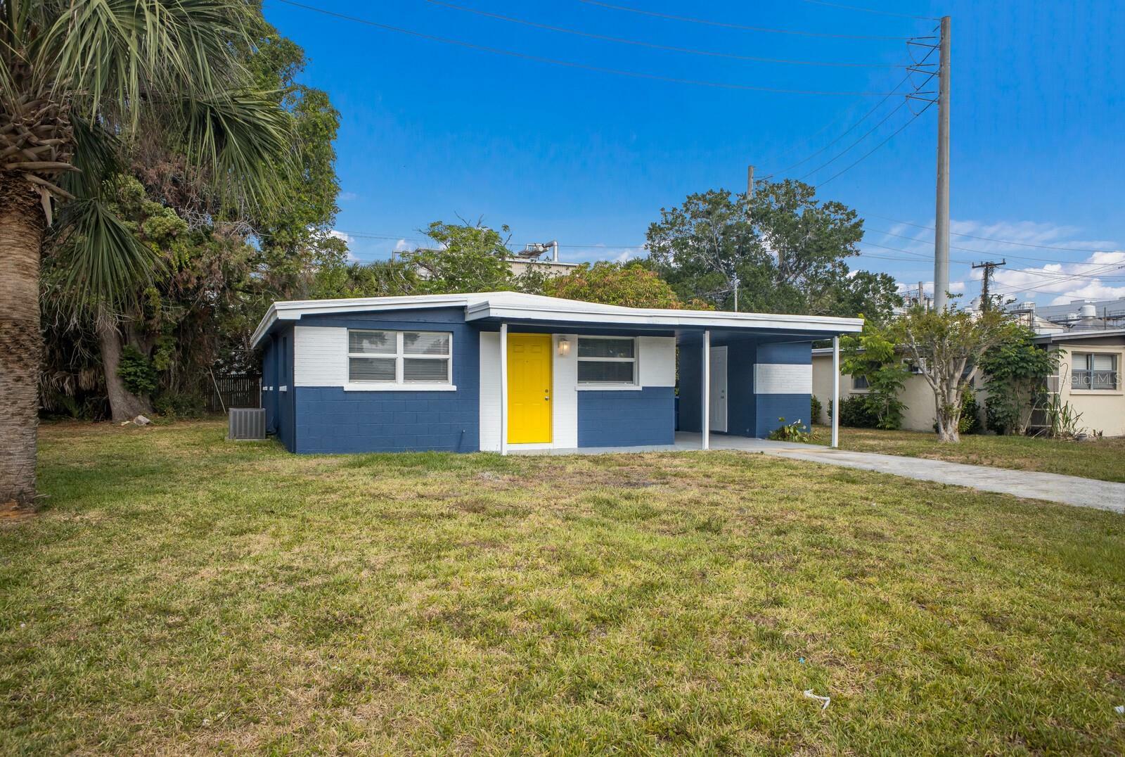 Property Photo:  1310 14th Street E  FL 34208 