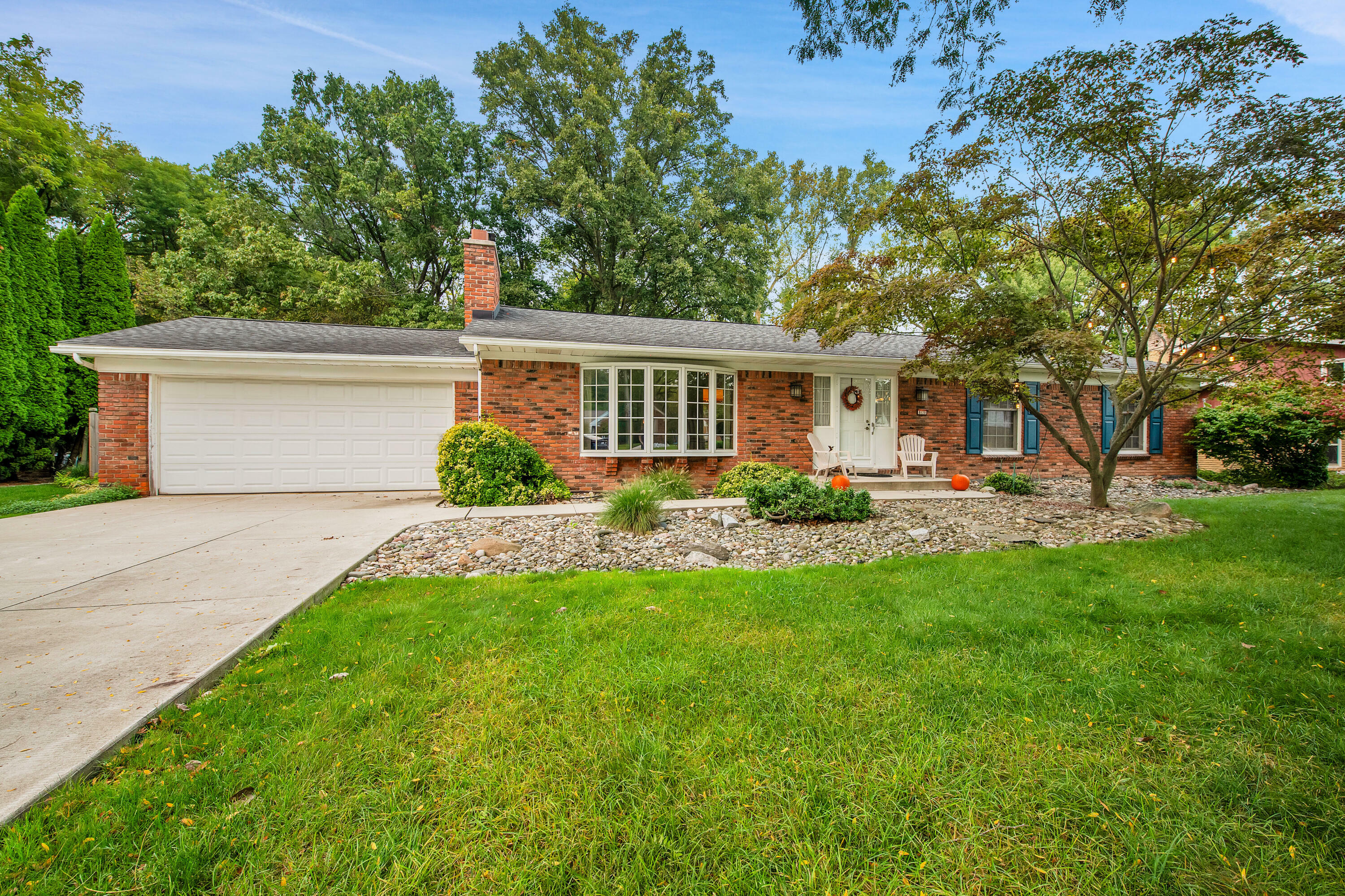 Property Photo:  8120 Wood Drive  MI 48138 